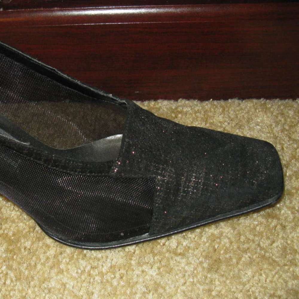 Women Black Pumps High Heels 7.5 Medium J. Renee'